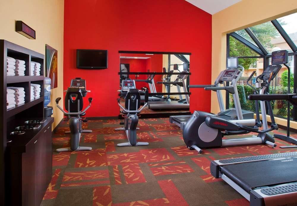 Готель Courtyard By Marriott Memphis Airport Екстер'єр фото