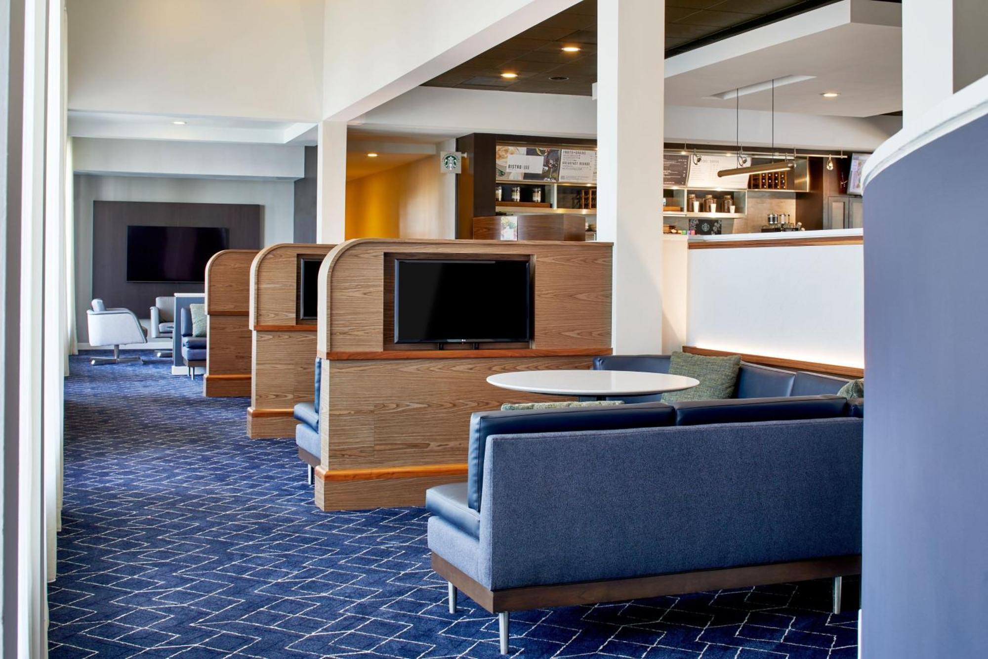 Готель Courtyard By Marriott Memphis Airport Екстер'єр фото
