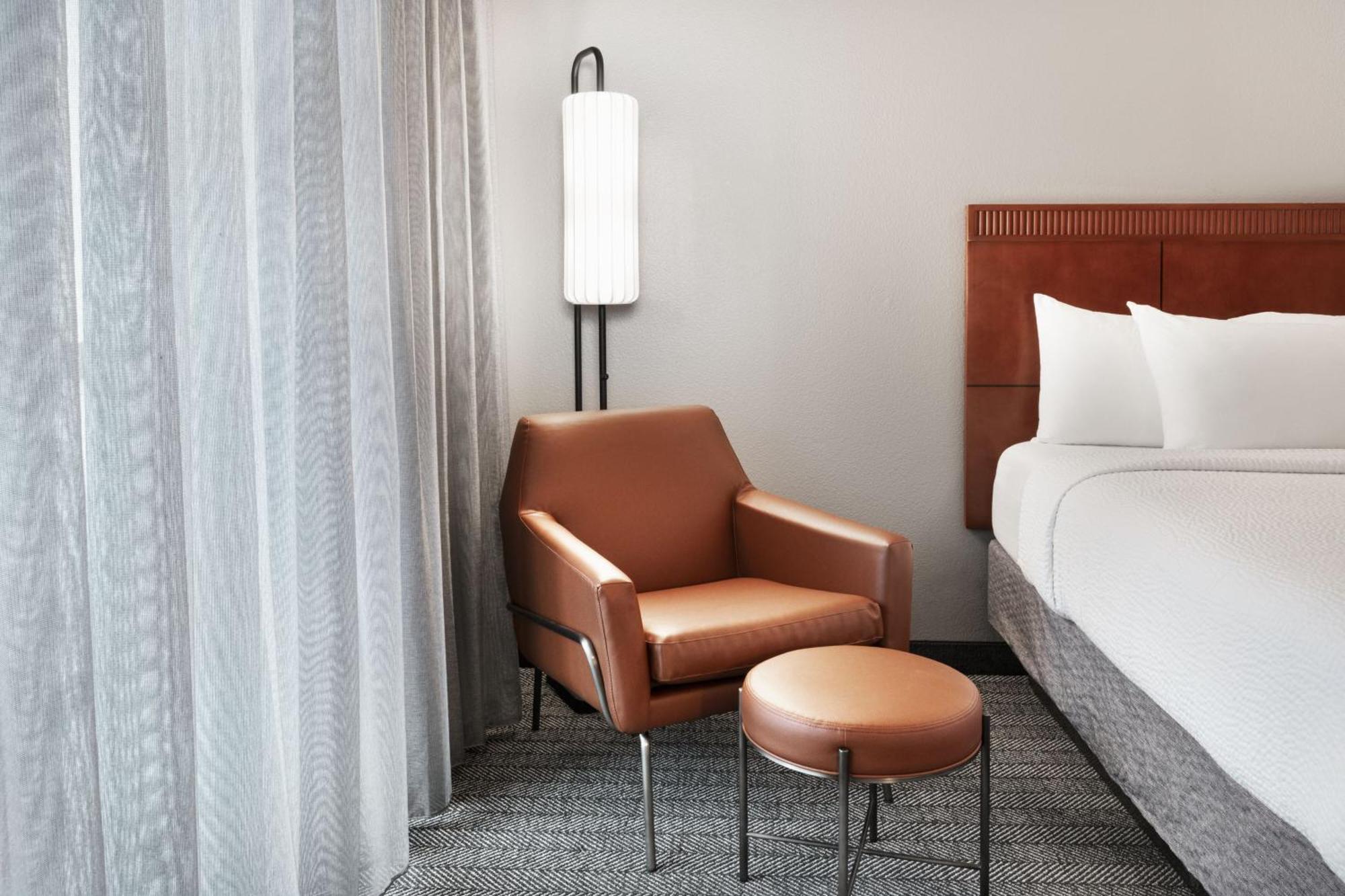 Готель Courtyard By Marriott Memphis Airport Екстер'єр фото
